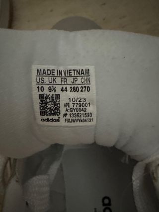 Zapatillas Adidas Grises y Blancas nuevas