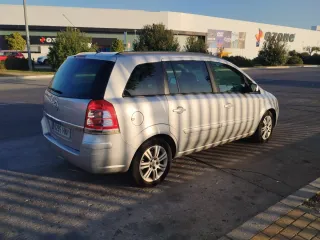 Opel Zafira 2013