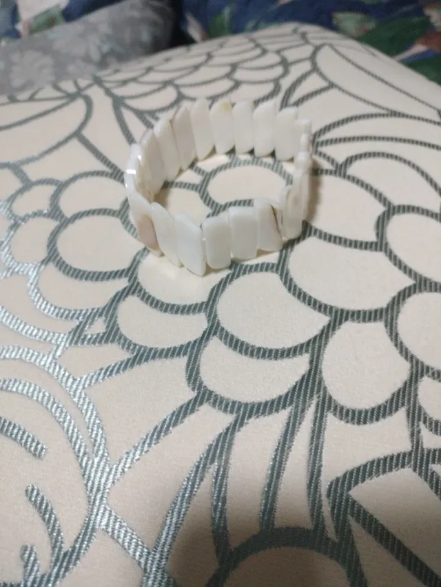 Pulsera artesanal de nácar