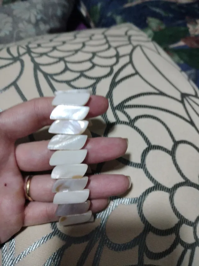 Pulsera artesanal de nácar