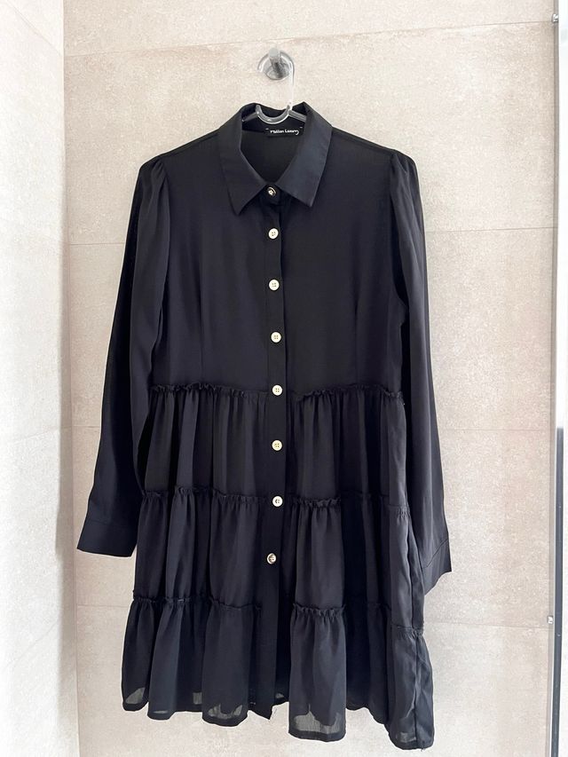 Vestido negro gasa volantes