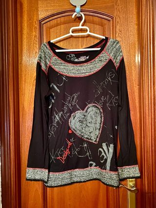 Camiseta Desigual Negra Talla M