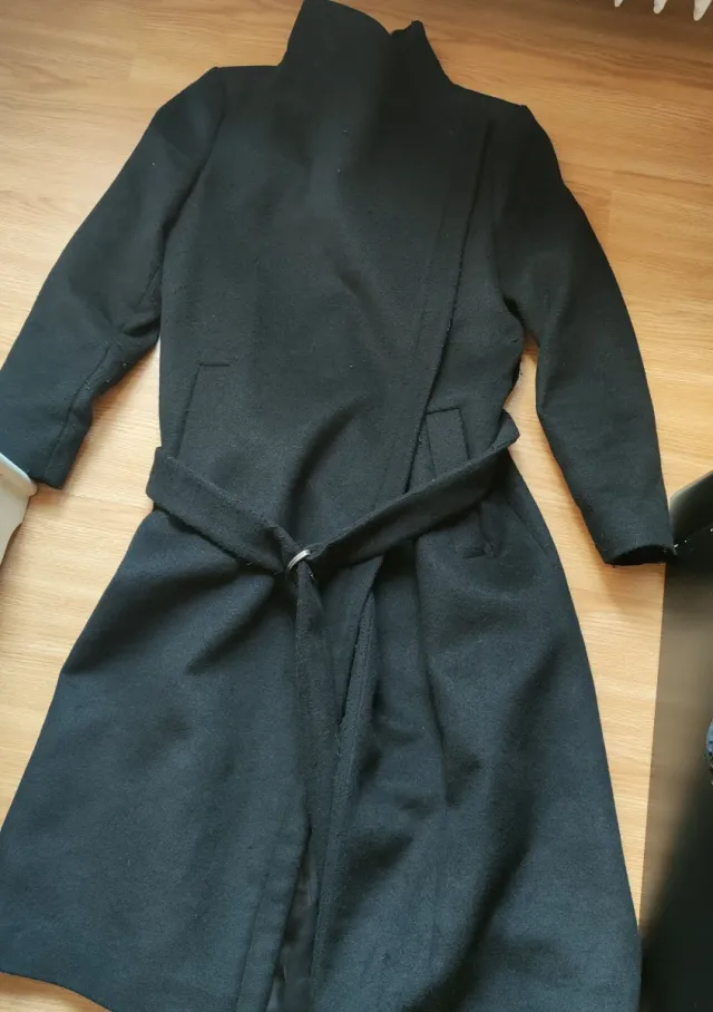 Abrigo Mango calentito Negro suit