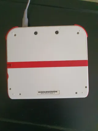Nintendo 2DS Blanca y Roja