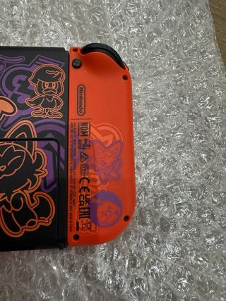 Nintendo Switch OLED Edizione Pokémon