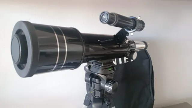 Telescopio INTEY con trípode y bolsa