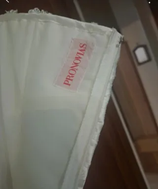 Abito da sposa corto con perline