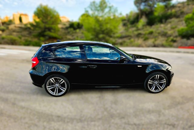 BMW Serie 1 2009 / IVA DEDUCIBLE/ FINANCIAMIENTO