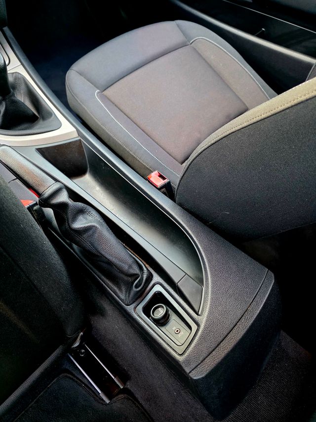 BMW Serie 1 2009 / IVA DEDUCIBLE/ FINANCIAMIENTO