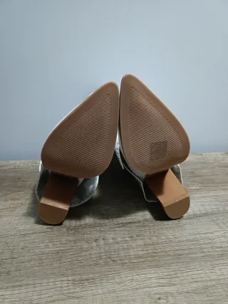 Botines blancos nuevos