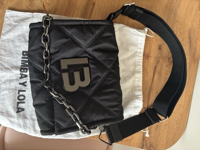 Bolso Bimba y Lola negro acolchado