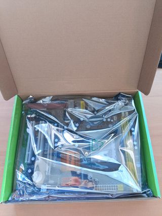 ASRock N68-S Placa Base