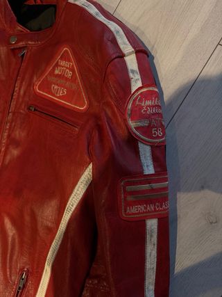 Giubbotto pelle rossa vintage cucito a mano