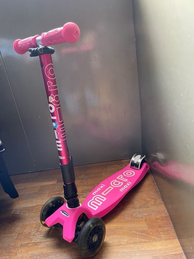 Patinete  3 ruedas rosa Micro Maxi deluxe