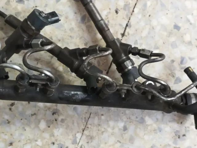 Inyectores Bosch F00R446030