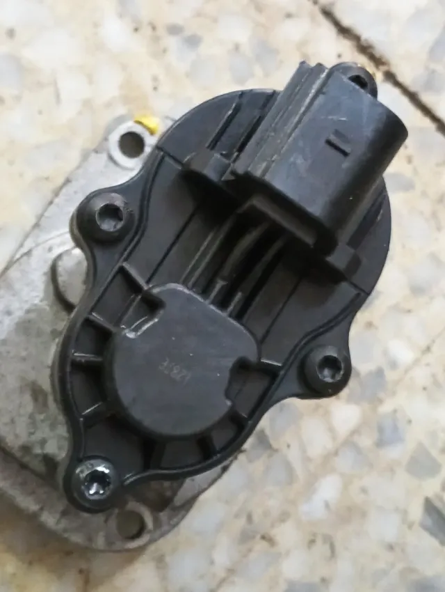 Inyectores Bosch F00R446030