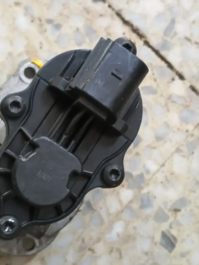 Inyectores Bosch F00R446030