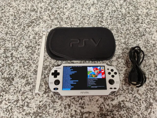 PS Vita Bianca OLED 128GB con schermo nuovo