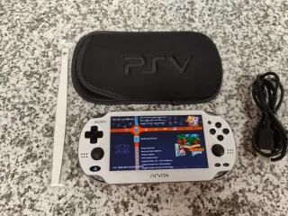 PS Vita Bianca OLED 128GB con schermo nuovo