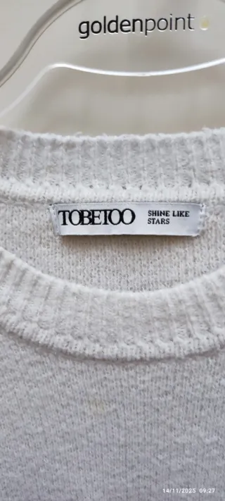 Maglione bianco girocollo con farfalle