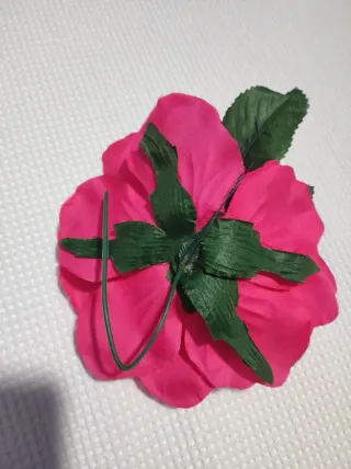 Ramillete flores rosa y pendientes flamenca