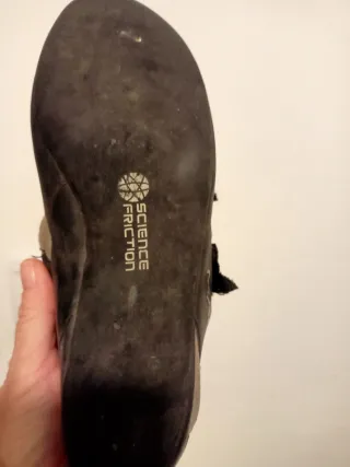 Pies de gato Mad Rock