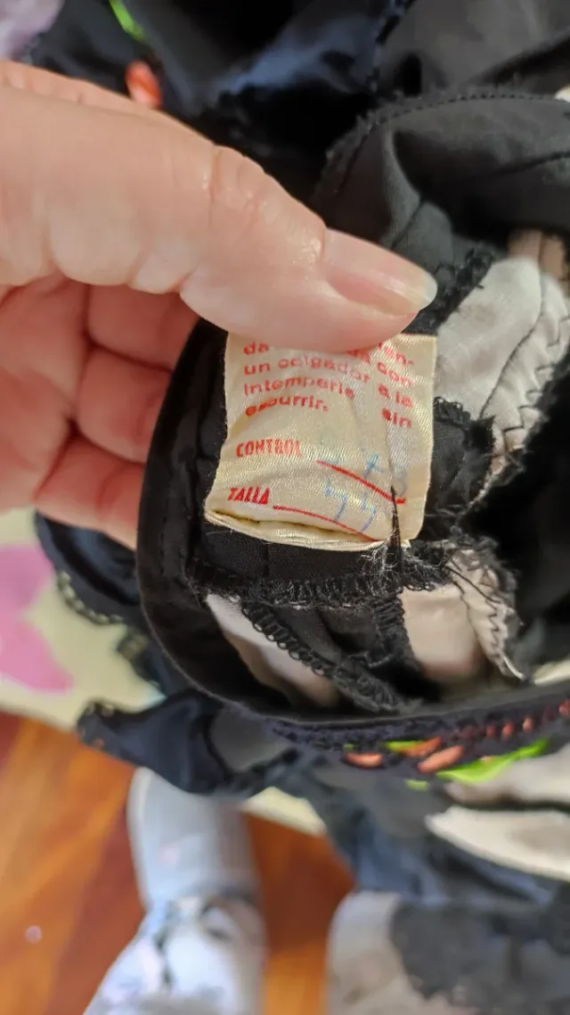 Traje Flamenca Negro Volantes