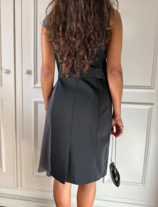 Vestido Karen Millen preto e cinzento assimétrico