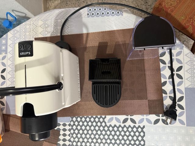 Cafetera Nespresso Blanca