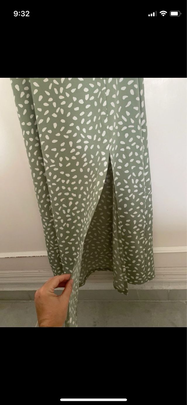 Falda midi verde con estampado blanco