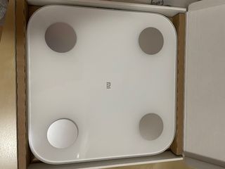 Báscula digital Xiaomi sin estrenar.