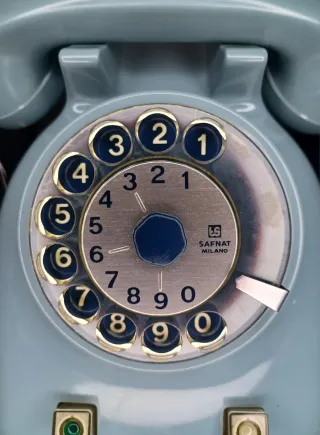 Teléfono Safnat Milano azul celeste (años 60-70)