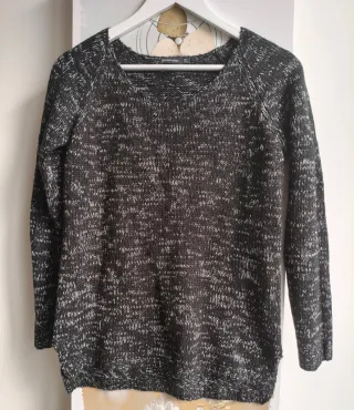 Jersey Stradivarius punto cuello pico gris