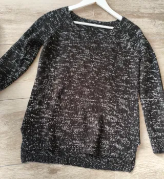 Jersey Stradivarius punto cuello pico gris