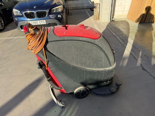 fregadora viper con deposito para el agua sucia