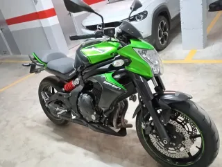 Kawasaki ER6N Verde/Negra