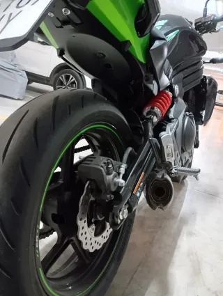 Kawasaki ER6N Verde/Negra