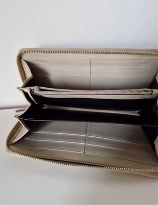 Cartera Gucci Beige GG Monogram