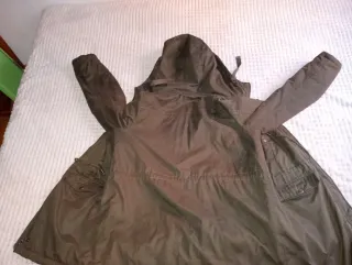 Chaqueta verde oscuro para invierno