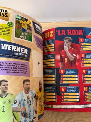 Álbum cromos La Roja + Cracks Mundiales