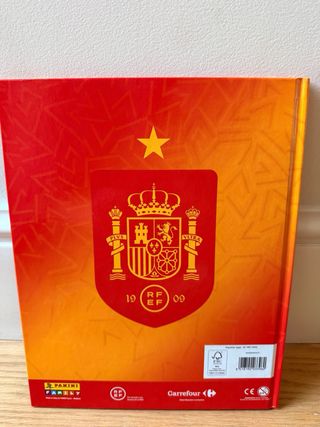 Álbum cromos La Roja + Cracks Mundiales