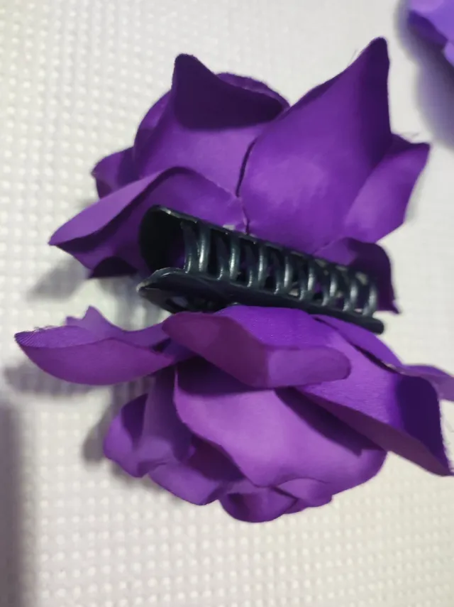 Conjunto flores flamenca morado