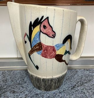 Jarra y 5 tazas de cerámica con caballos lascaux