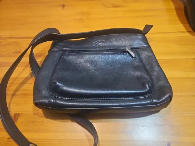 Bolso de hombro negro
