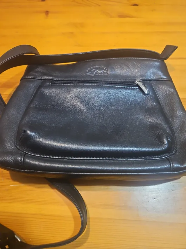 Bolso de hombro negro