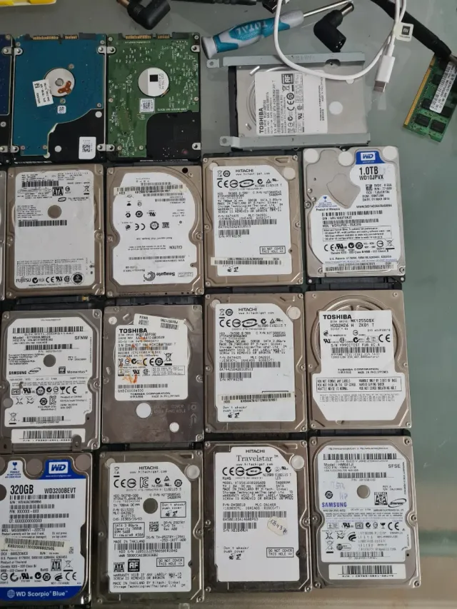 Lote Discos Duros SATA 2.5 Varias Marcas