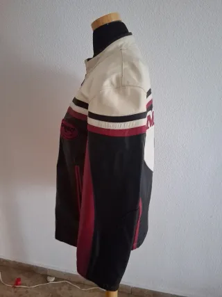 Chaqueta Motorista Negra, Roja y Blanca de polipie