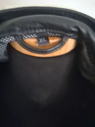 Chaqueta Motorista Negra, Roja y Blanca de polipie