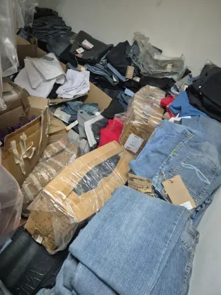 Lote Ropa Variada Hombre/Mujer/niño