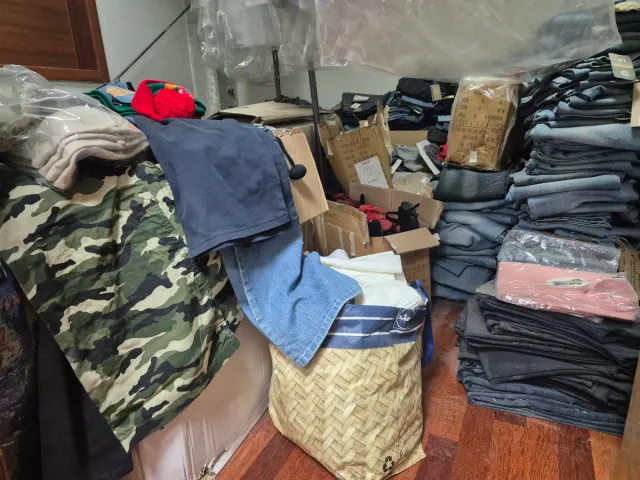 Lote Ropa Variada Hombre/Mujer/niño